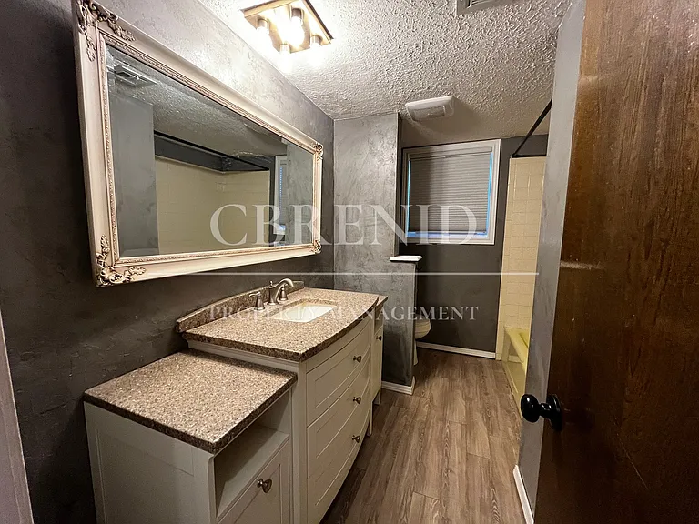 3010 Indian Dr — Photo 14