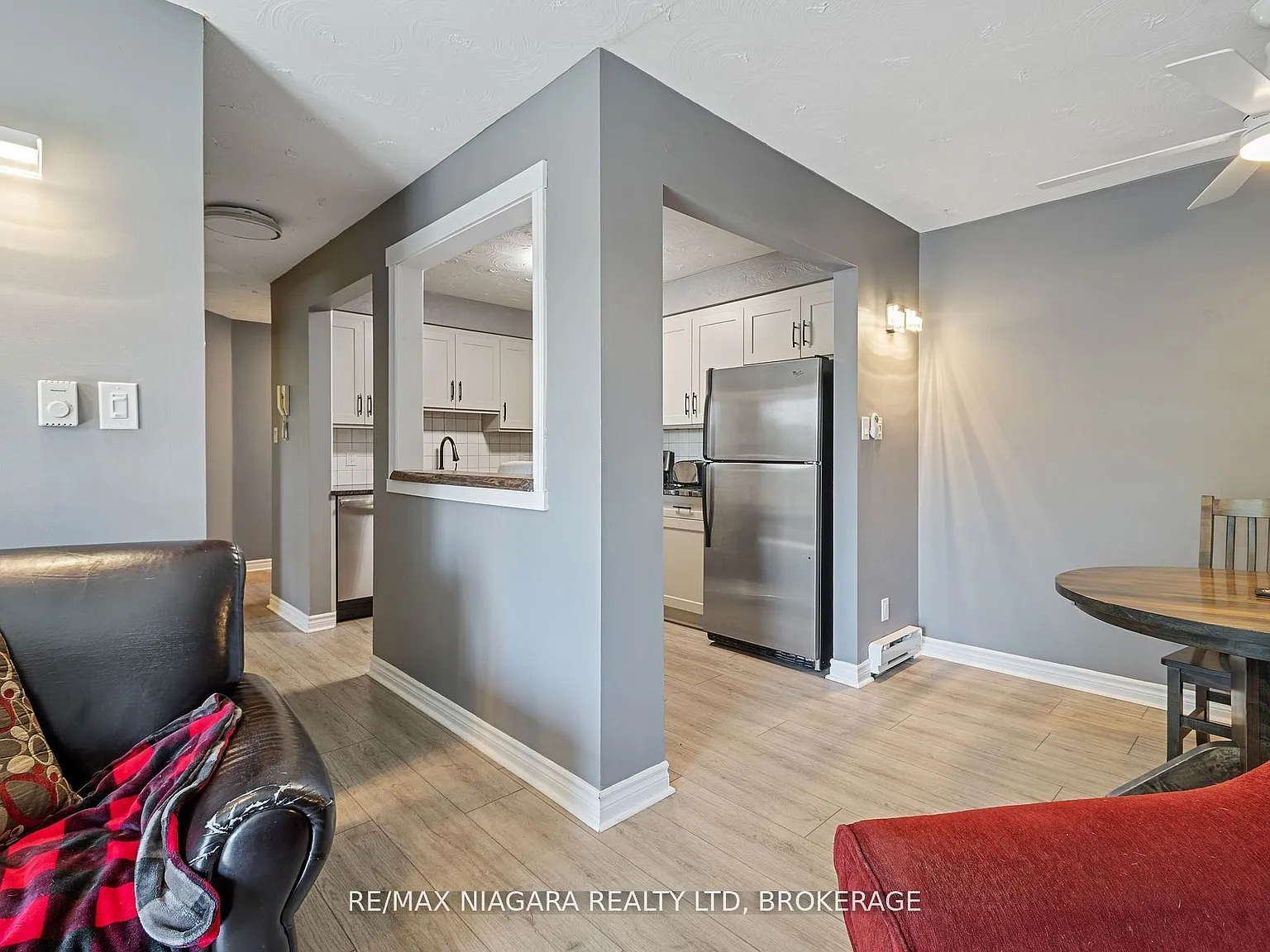 2 bed, $1,900 — Photo 4