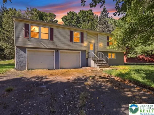 2838 Fairhaven Dr, Tobyhanna, PA 18466