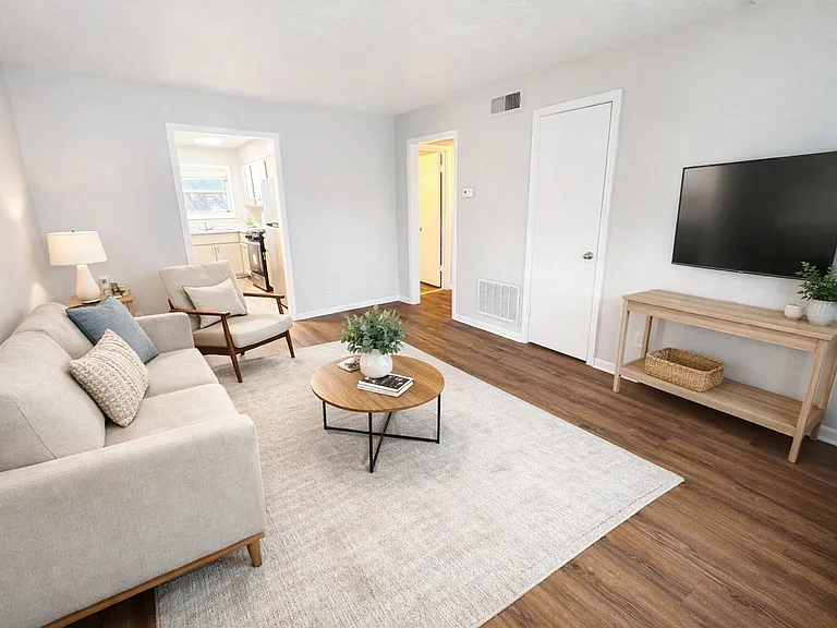 5175 Lawrenceville Hwy NW — Photo 2