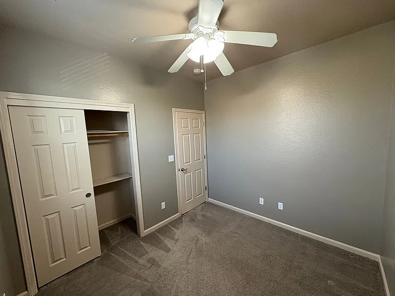 3310 N Tilden Ct — Photo 11