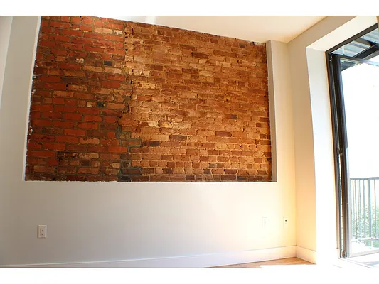 Rented by MNS | media 5