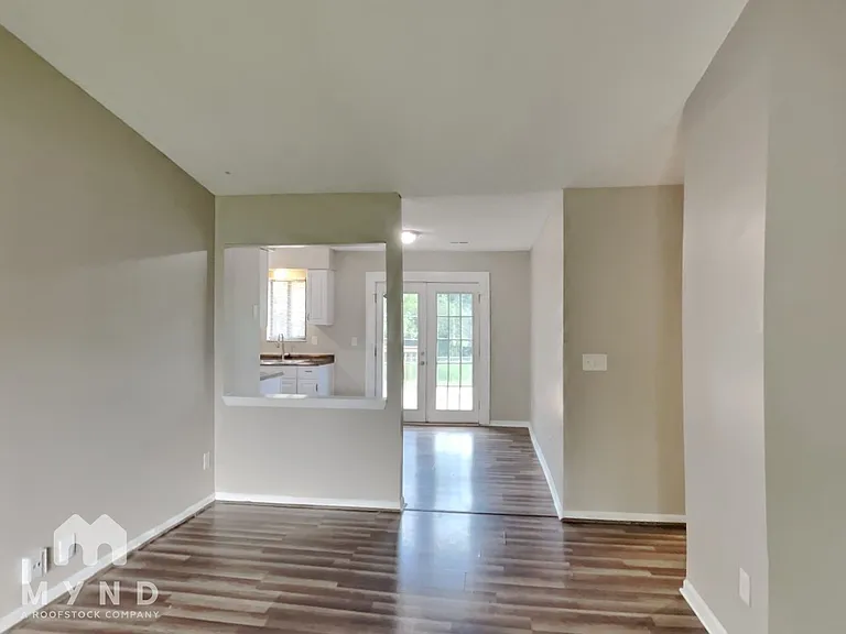 3035 Falcon Bridge Dr — Photo 6