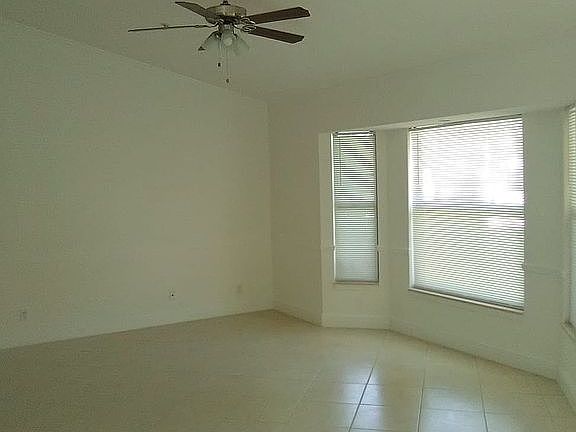 3rd image of 6654 Lawrence Woods Ct