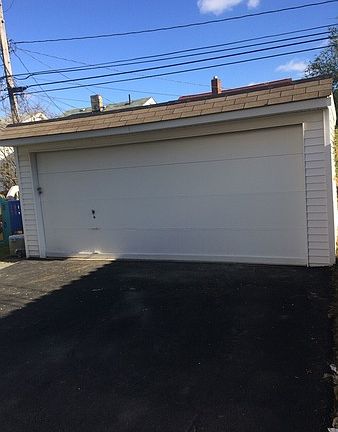 4th image of 4941 E 110th St