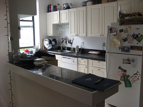 3rd image of 180 Claremont Ave APT 41