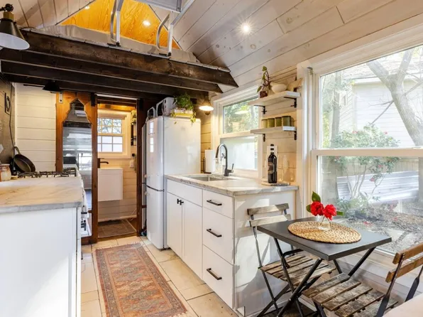 2064 Medway Rd #A, Charleston, SC 29412