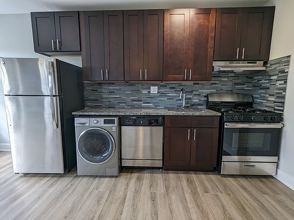 4th image of 730 Judson Ave APT 11
