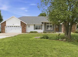 125 Hogcreek Rd, Ozark, MO 65721