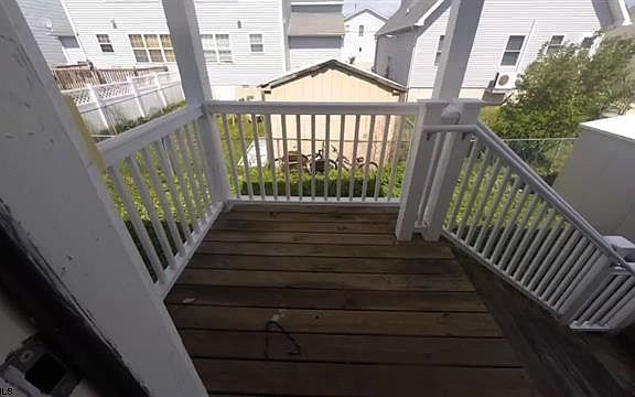 3rd image of 119 Houston Ave