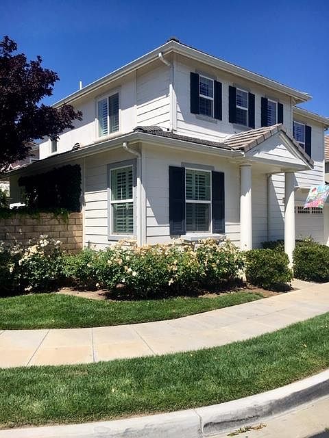 2nd image of 24169 View Pointe Ln