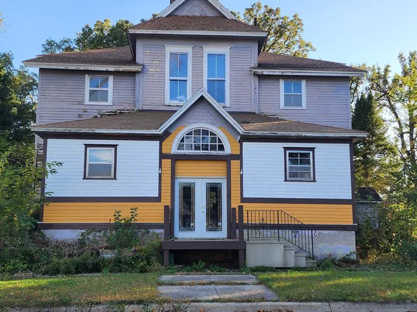 206 SE Pleasant St, Brownsdale, MN 55918