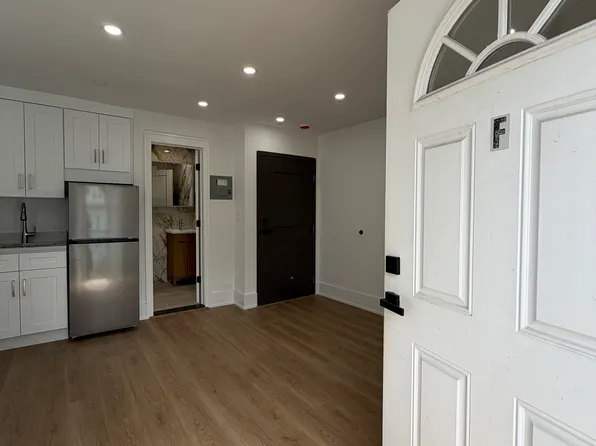 (undisclosed Address), Mount Kisco, NY 10549