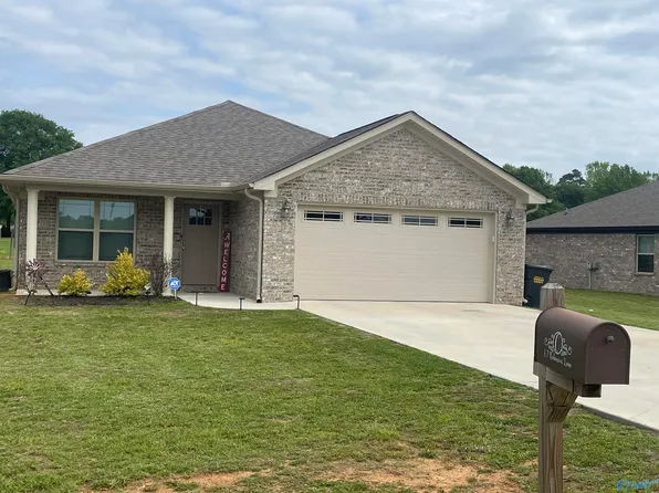 67 Robinson Ln, Somerville, AL 35670