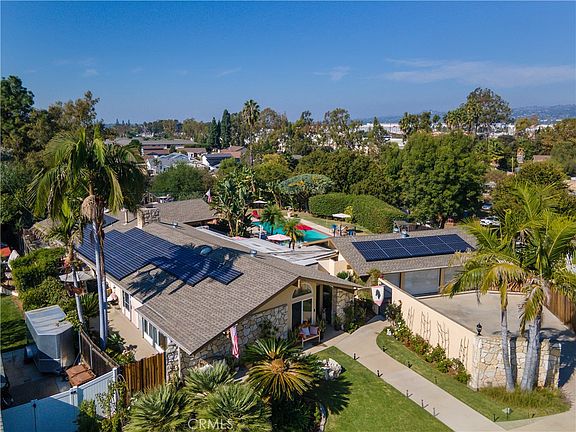 3rd image of 3821 Potrero Dr