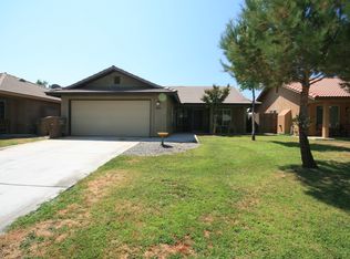 851 Greenwood Meadow Ln, Bakersfield, CA 93308