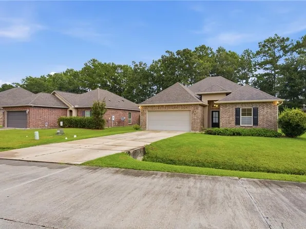 108 Meadow Spring Pl, Covington, LA 70435