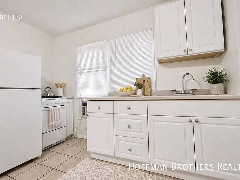 614 Hauser Blvd #108 — Photo 2