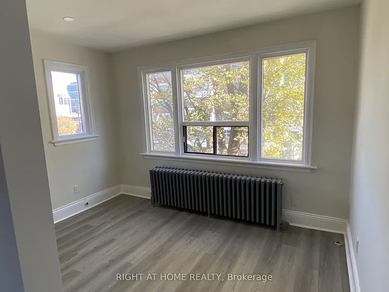 164 Park St S #6 — Photo 4