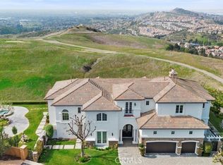 1117 S Pointe Premier, Anaheim, CA 92807