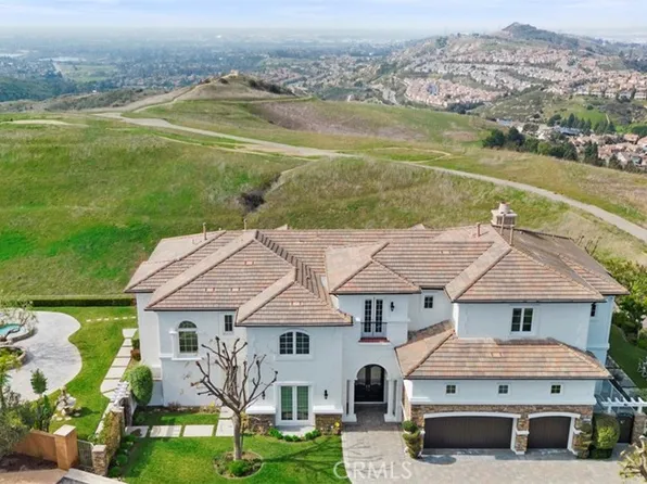 1117 S Pointe Premier, Anaheim, CA 92807