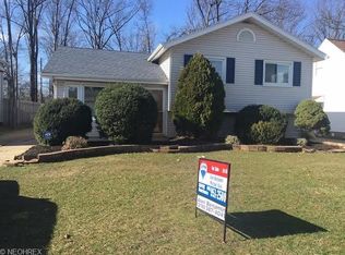 848 Deborah Dr, Willowick, OH 44095