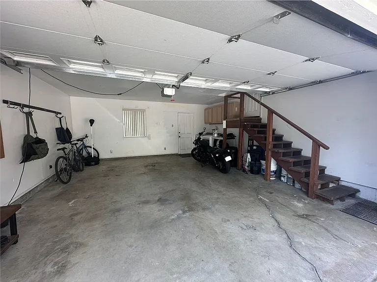 945 N Hospital Rd — Photo 42