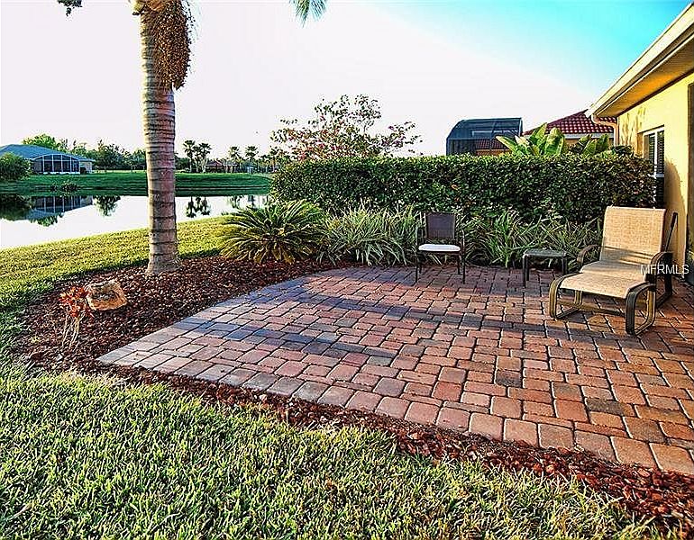 1st image of 626 Shorehaven Dr