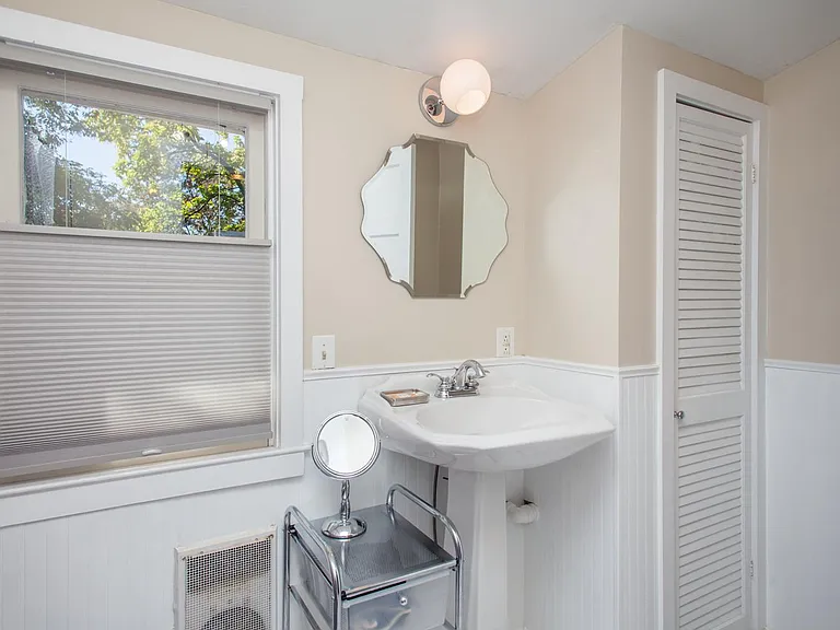1312 Poplar St — Photo 45