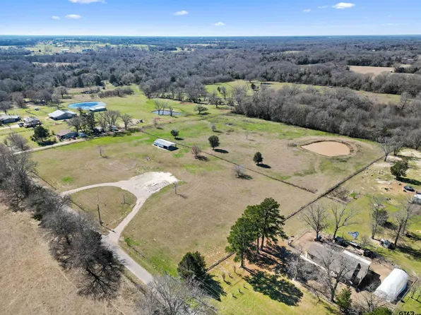 338 County Road 2136, Wills Pt, TX 75169