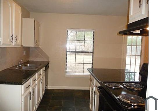 5th image of 515 Stonewall Dr