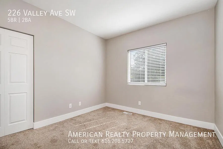 5 bed, 1450 sqft, $2,600 — Photo 4
