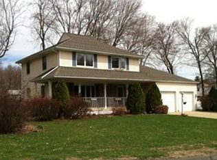 64 Memory Ln, Feeding Hills, MA 01030