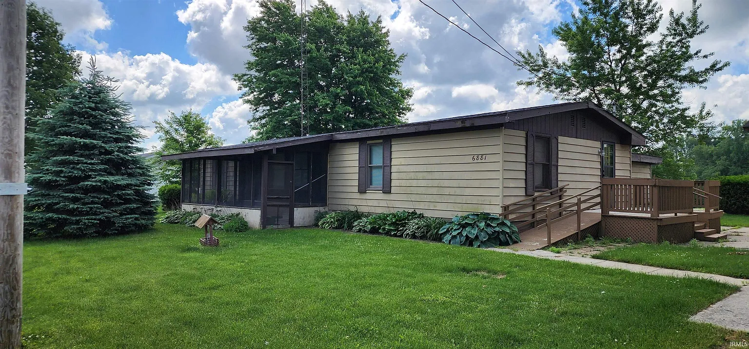 6881 E May Ln photo 1