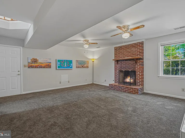 9729 Zimbro Ave — Photo 23