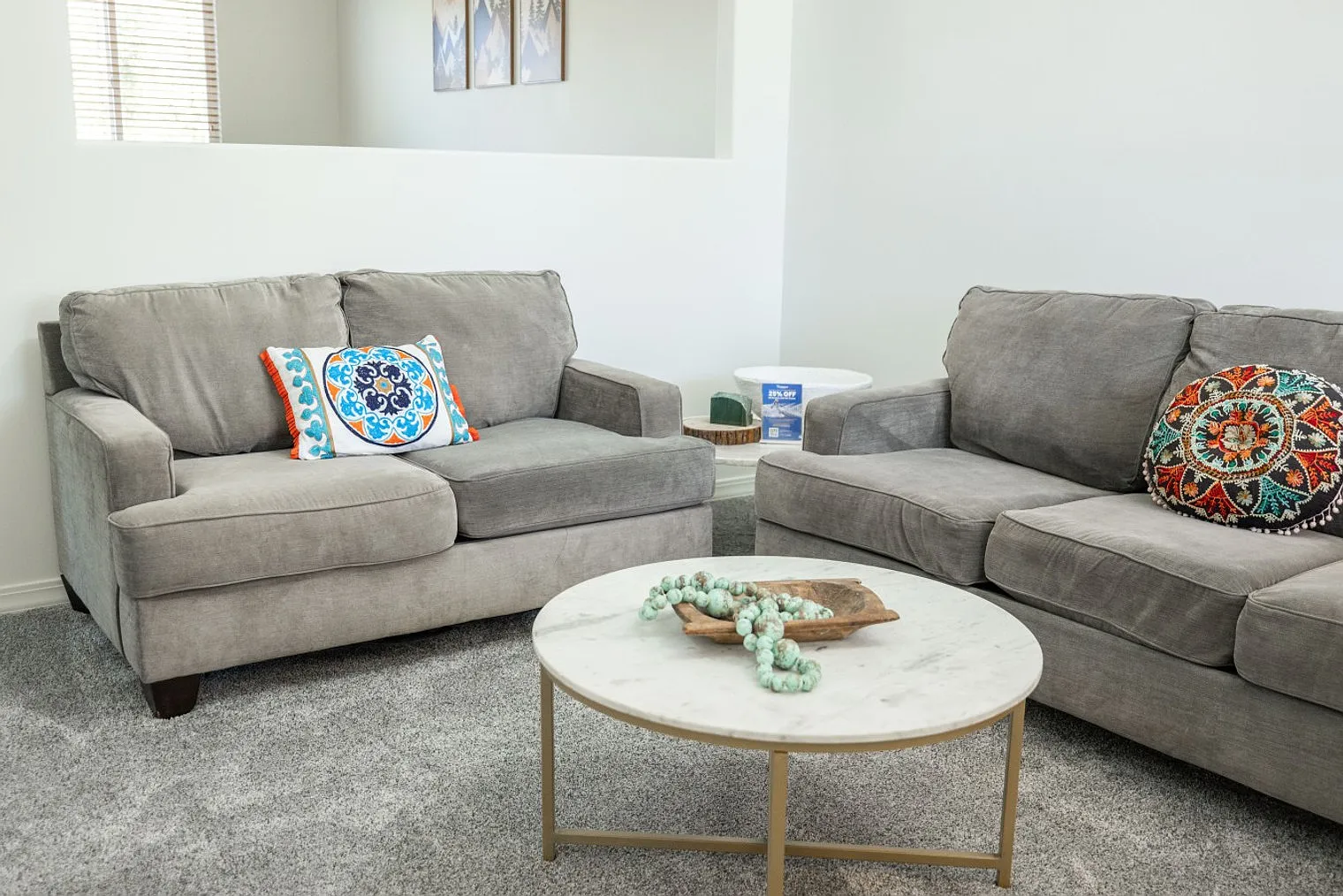 5 bed, 3.0 bath, 699 sqft, $9,015 — Photo 3