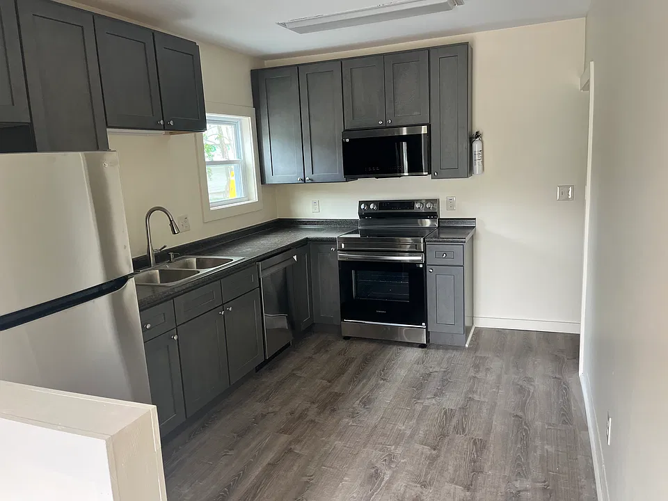 121 Park St #1