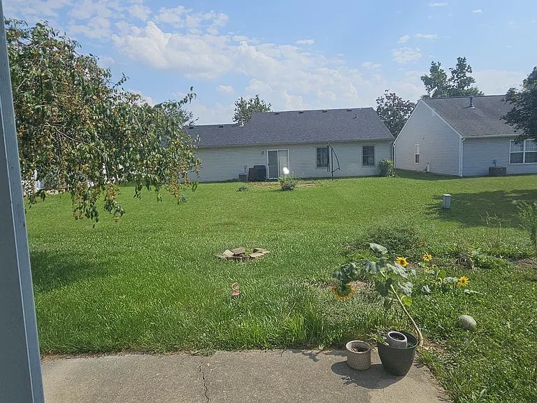 9817 Traditions Ln — Photo 25