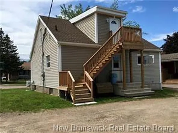137 W Ln, Moncton, NB E1C 6V1