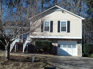 1728 Olde Oak Dr, Lithia Springs, GA 30122