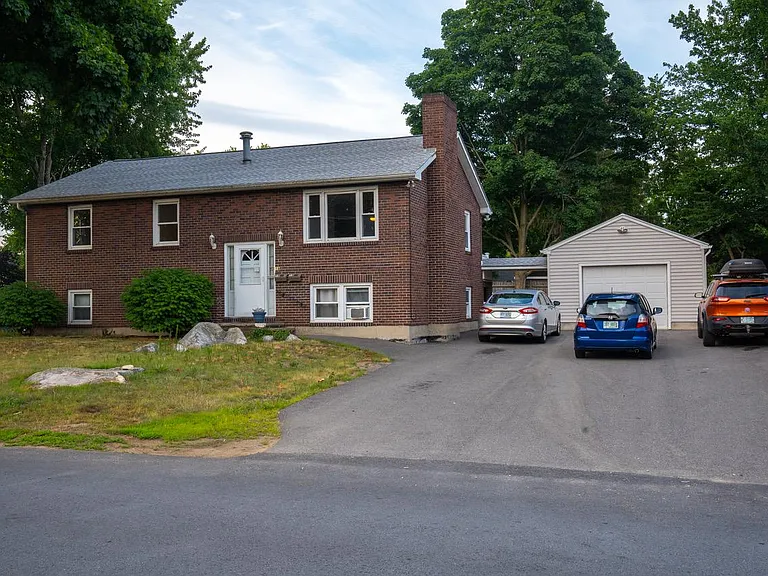 18 Almont St #A — Photo 2