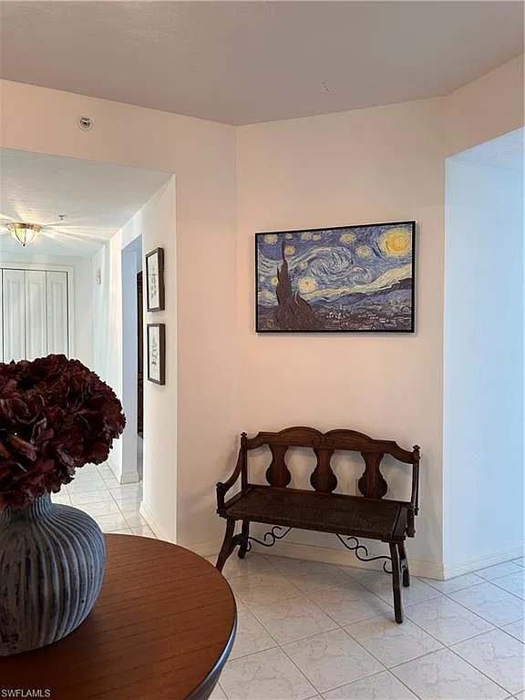 2 bed, 2.5 bath, 2062 sqft, $9,900 — Photo 3