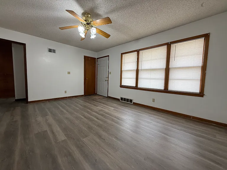 5804 E Kinkaid St #5804 — Photo 3