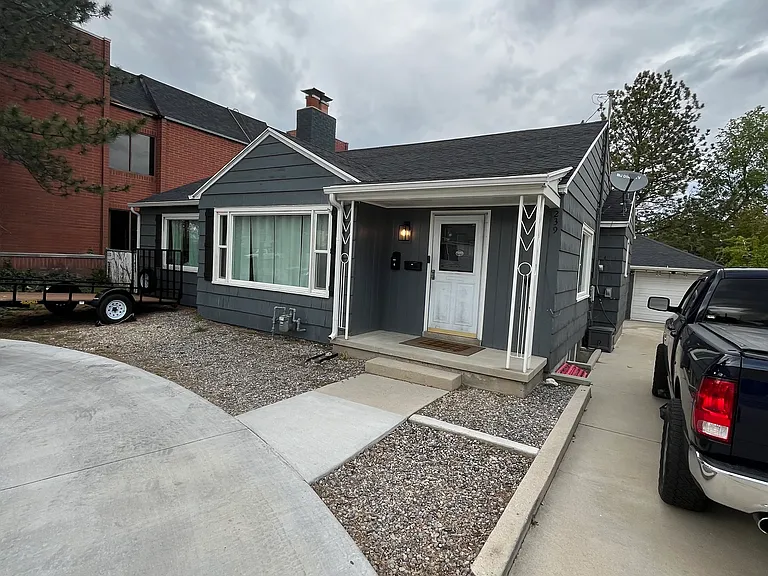 239 E 5900 S #B — Photo 1
