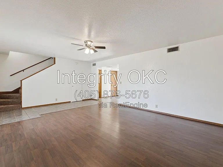 413 Manner Park Ave — Photo 9