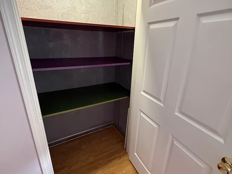 5866 Regency Dr — Photo 22