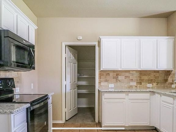 2nd image of 11821 Ponderosa Pine Dr