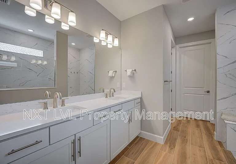 16112 Lakeland Dr — Photo 17