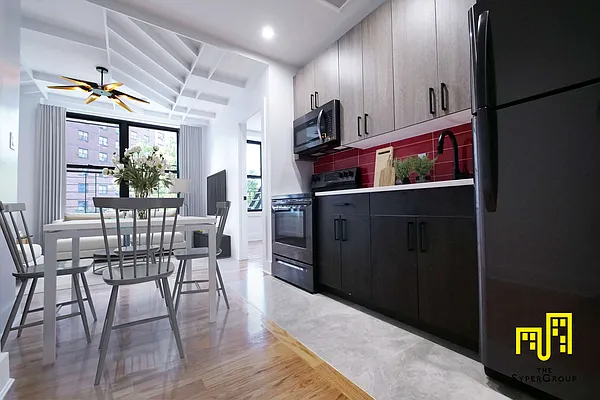 Rented by The Syper Group | media 55