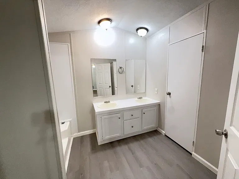 820 Grant Ave #7 — Photo 8